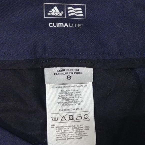 31 Adidas golf shorts - Picture 3 of 4